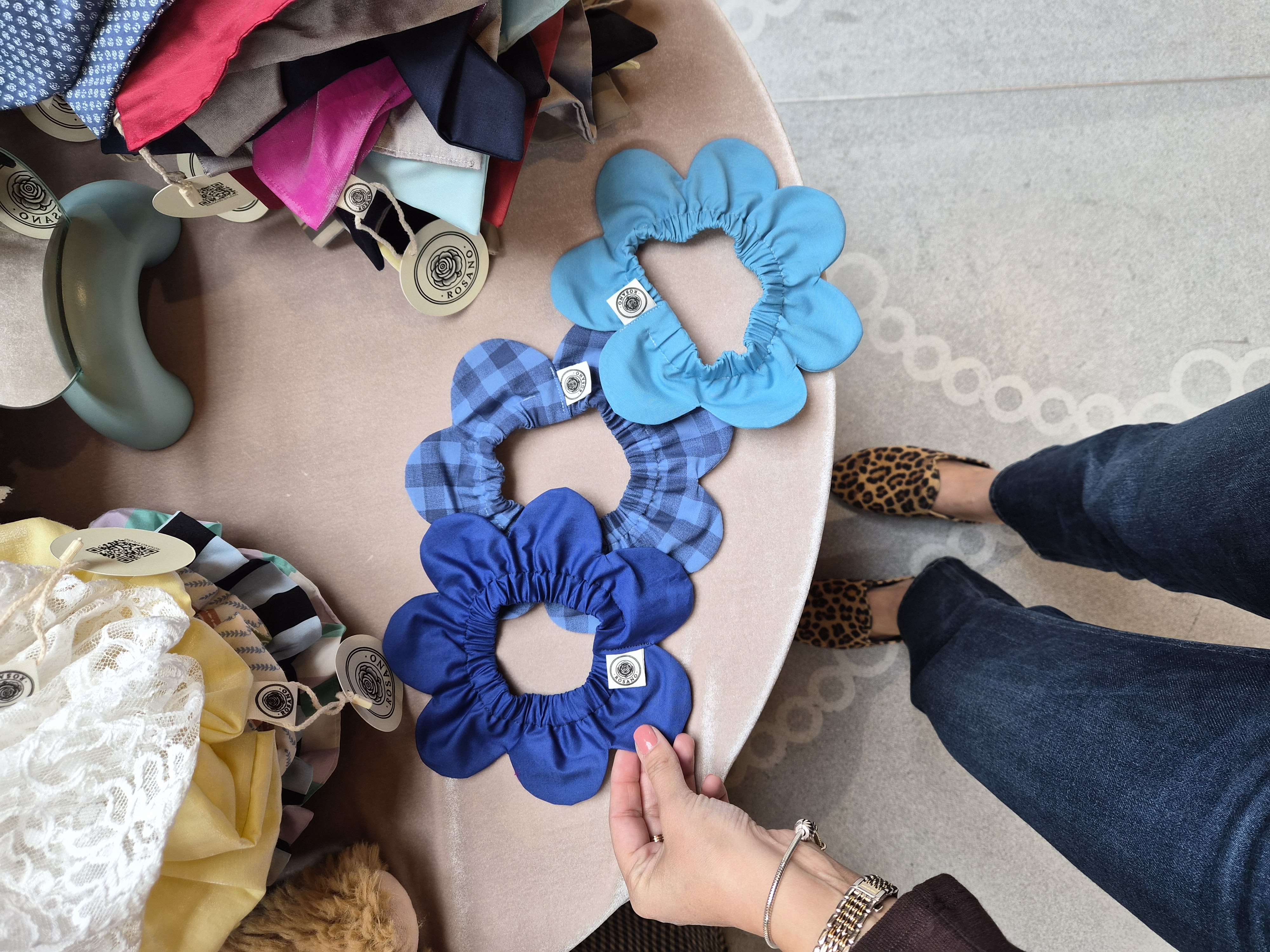 El Yapımı Köpek Yakalığı – PawBow Flower Dog Collar (Navy) - El yapımı butik tasarım 2